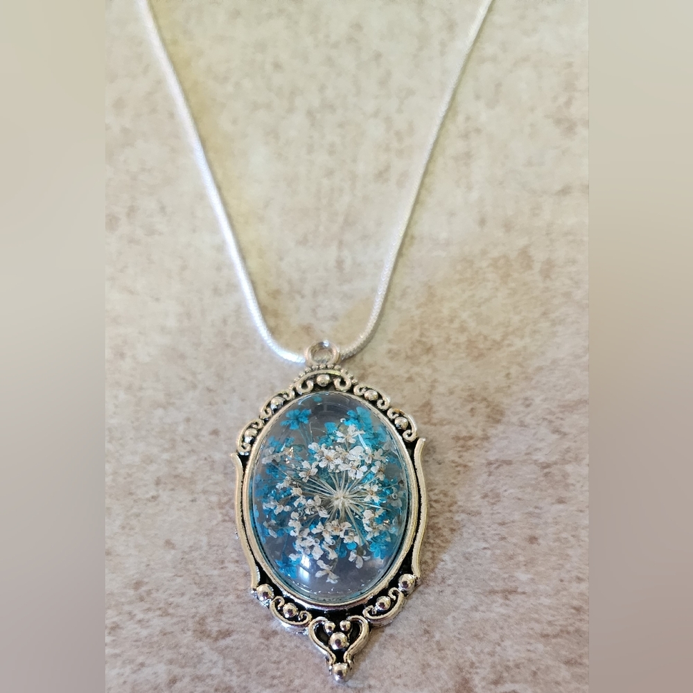 New Beautiful blue dried flowers 20" 925 stamped necklace